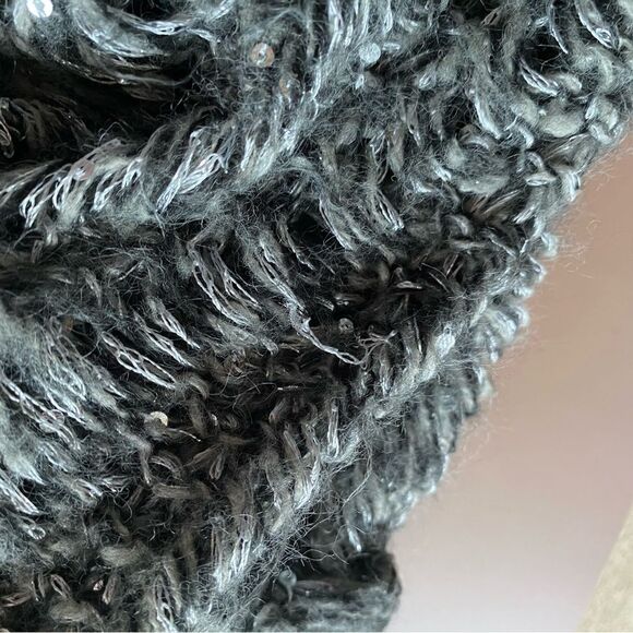 jennifer lopez gray sequin fuzzy flowy sweater size xs - Picture 7 of 8
